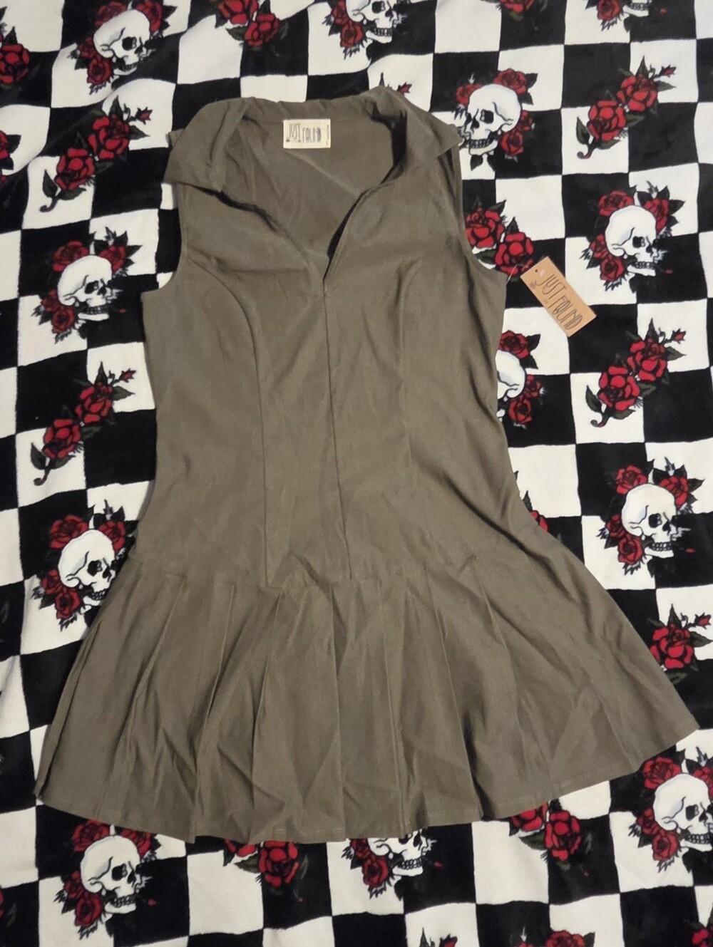 Sleeveless Olive Green Flared Mini Dress